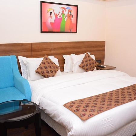 Hotel Mumbai House Andheri East, Mumbai Dış mekan fotoğraf