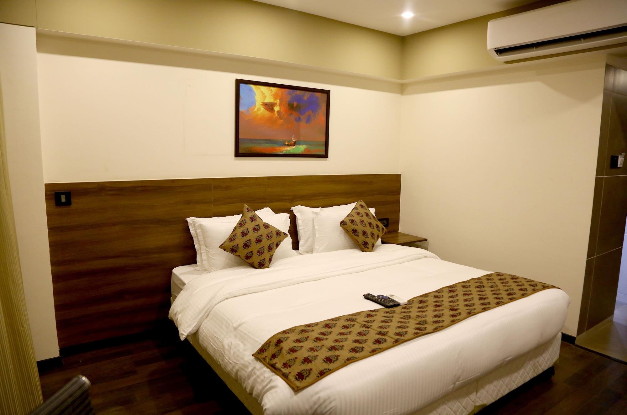 Hotel Mumbai House Andheri East, Mumbai Dış mekan fotoğraf