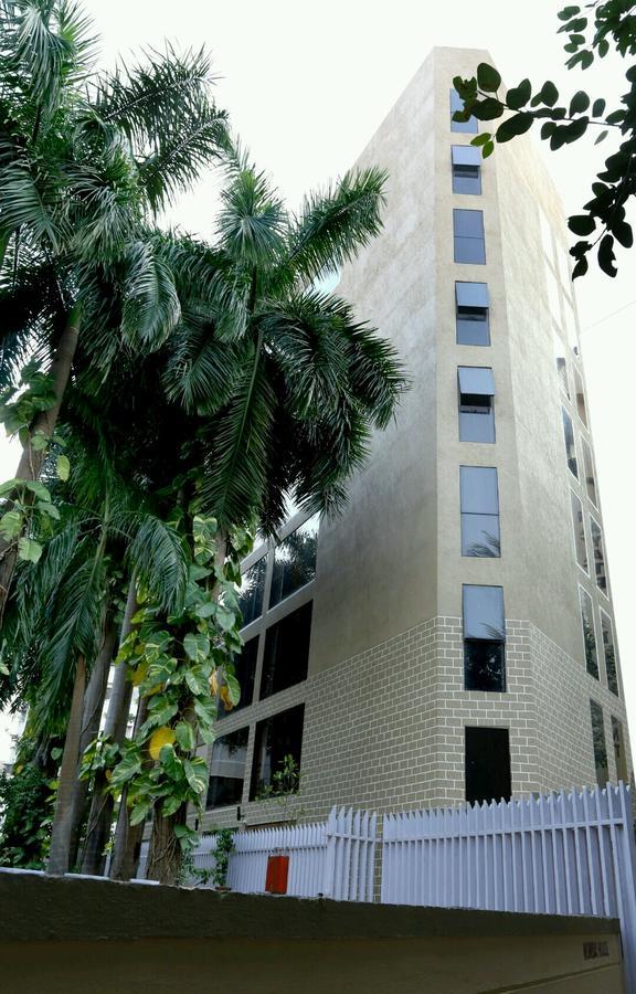 Hotel Mumbai House Andheri East, Mumbai Dış mekan fotoğraf