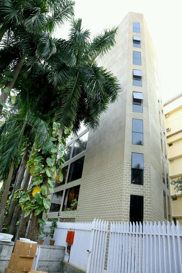 Hotel Mumbai House Andheri East, Mumbai Dış mekan fotoğraf