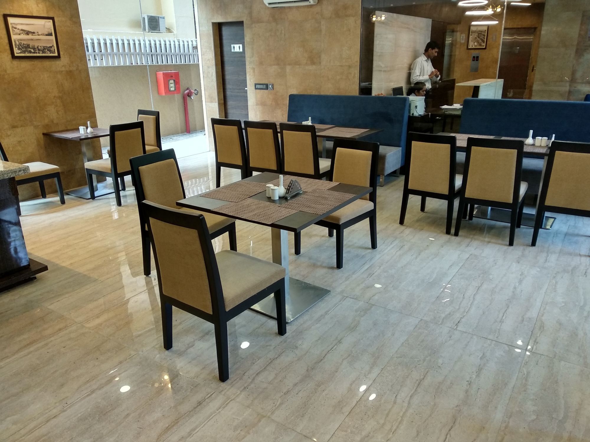 Hotel Mumbai House Andheri East, Mumbai Dış mekan fotoğraf