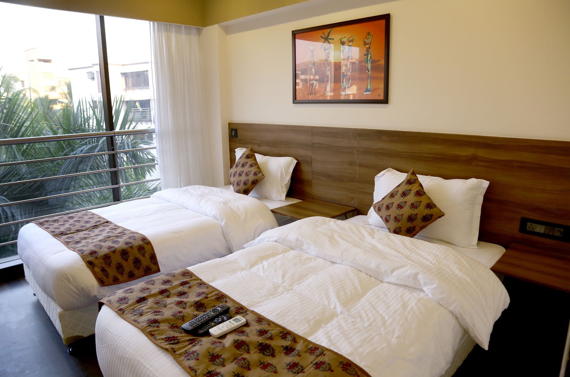 Hotel Mumbai House Andheri East, Mumbai Dış mekan fotoğraf
