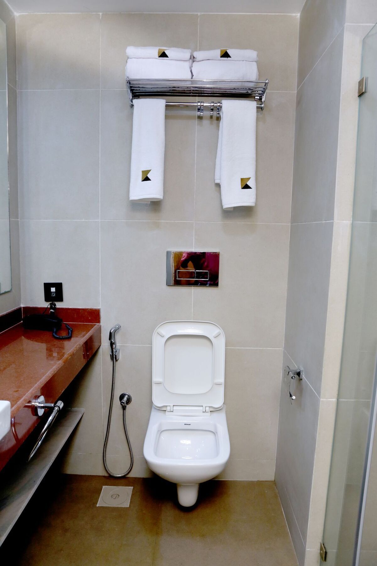 Hotel Mumbai House Andheri East, Mumbai Dış mekan fotoğraf