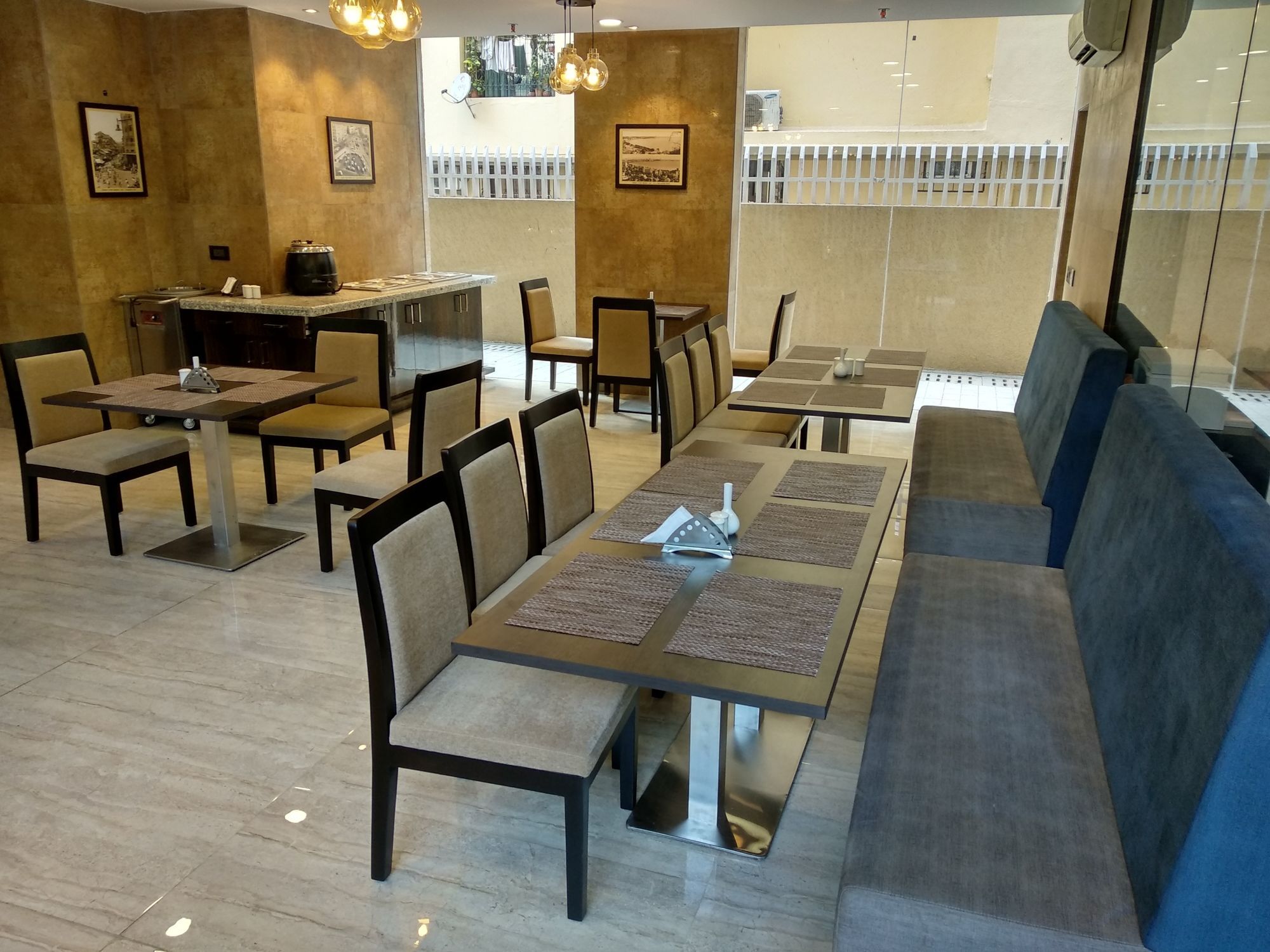 Hotel Mumbai House Andheri East, Mumbai Dış mekan fotoğraf