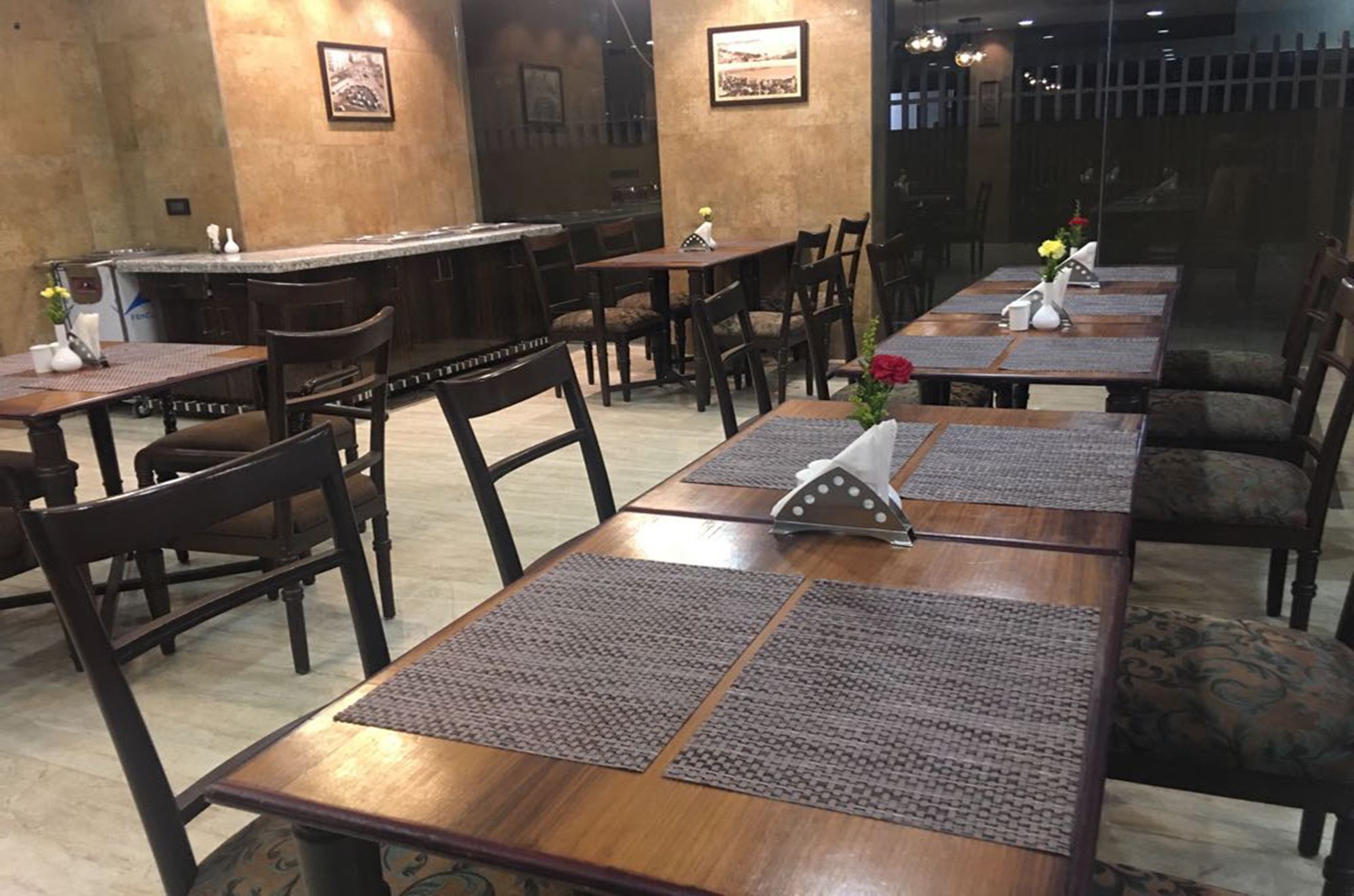 Hotel Mumbai House Andheri East, Mumbai Dış mekan fotoğraf